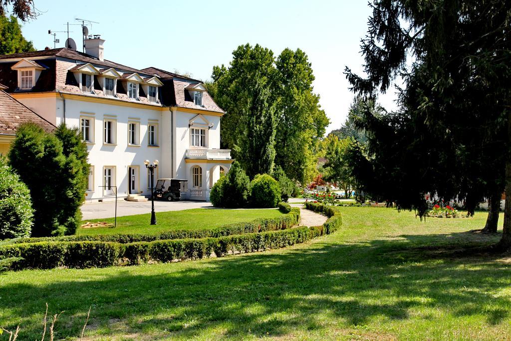 Batthyany Kastelyszallo Zalacsany Bagian luar foto